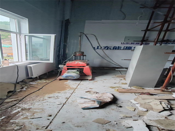 桂东地基基础下沉墙体裂缝加固注浆顶升施工